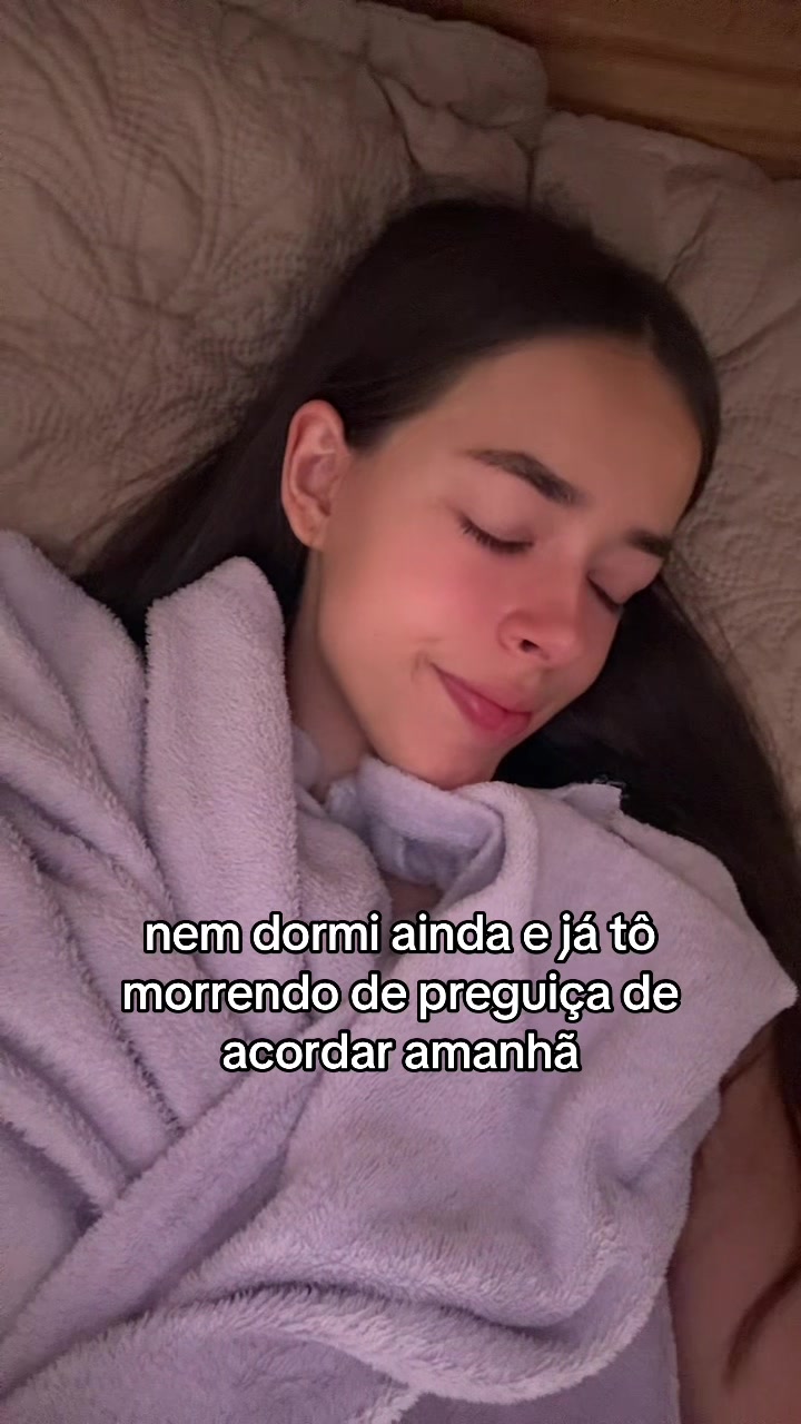 @Julia Andrade