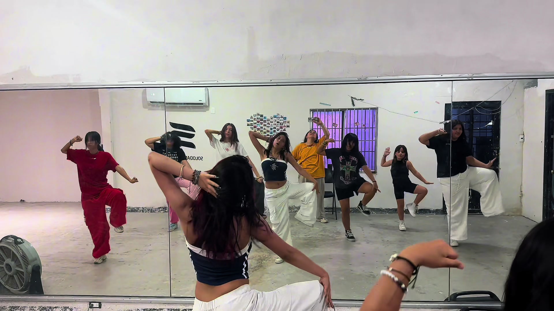 @SOLO DANCE STUDIO