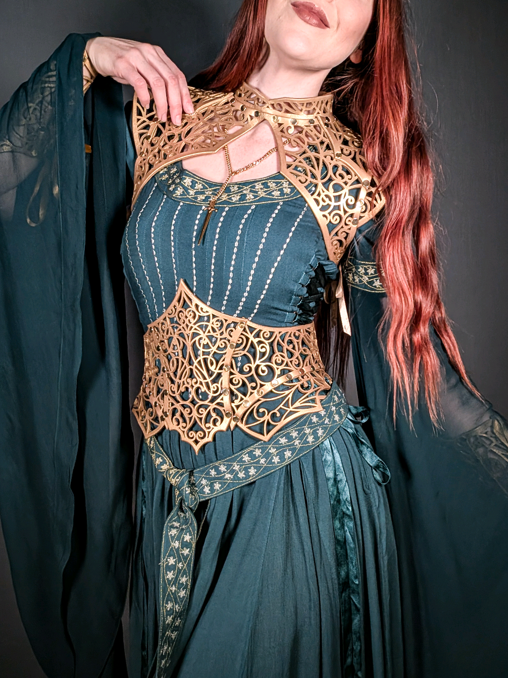 @thescarletthuntress