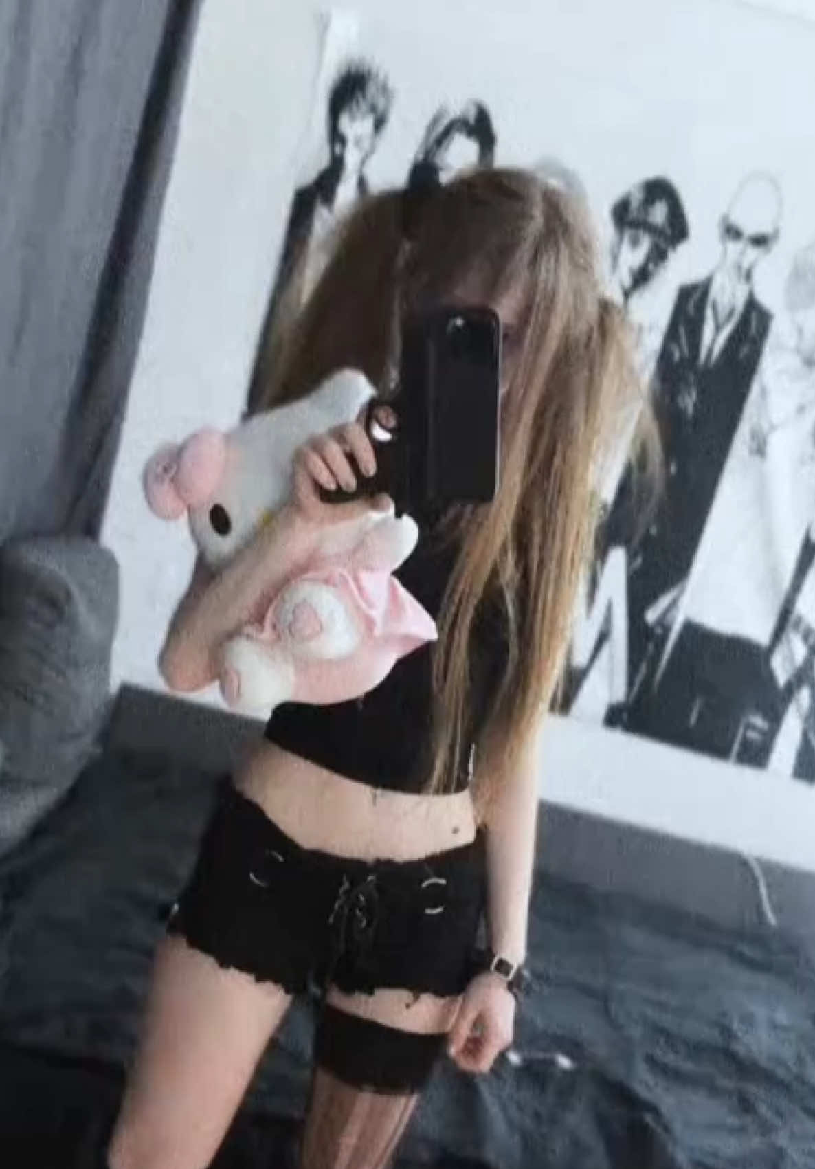 @naomi >⩊<