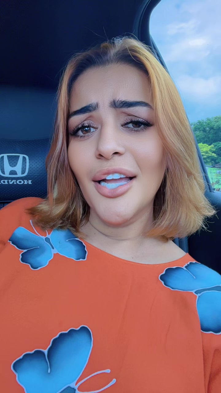 @missrara_kf