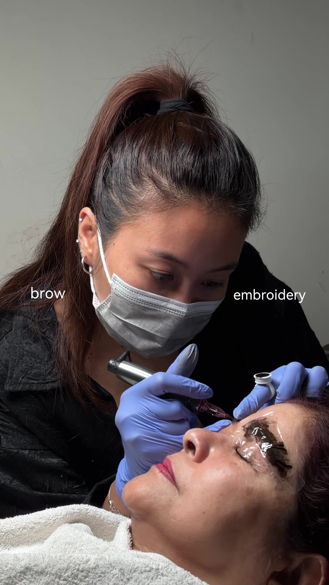 @Ebrow Studio