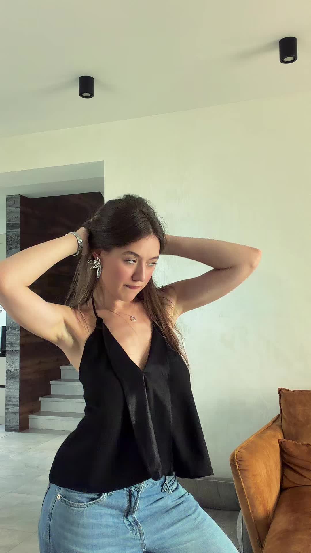@arozvadovska