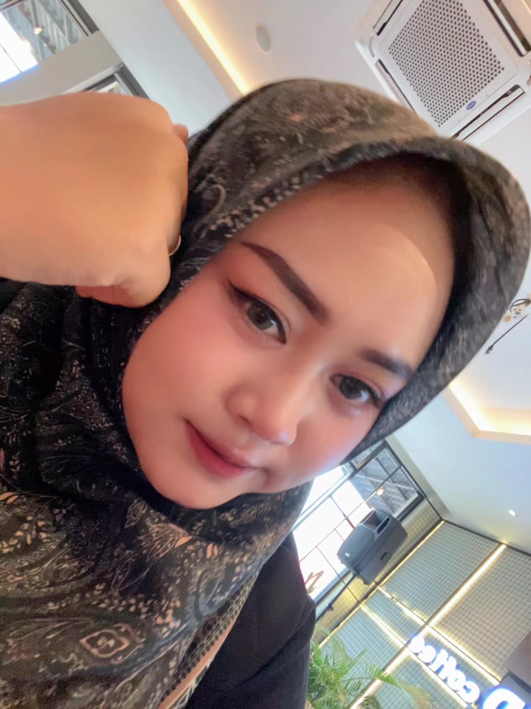@ahonggg_