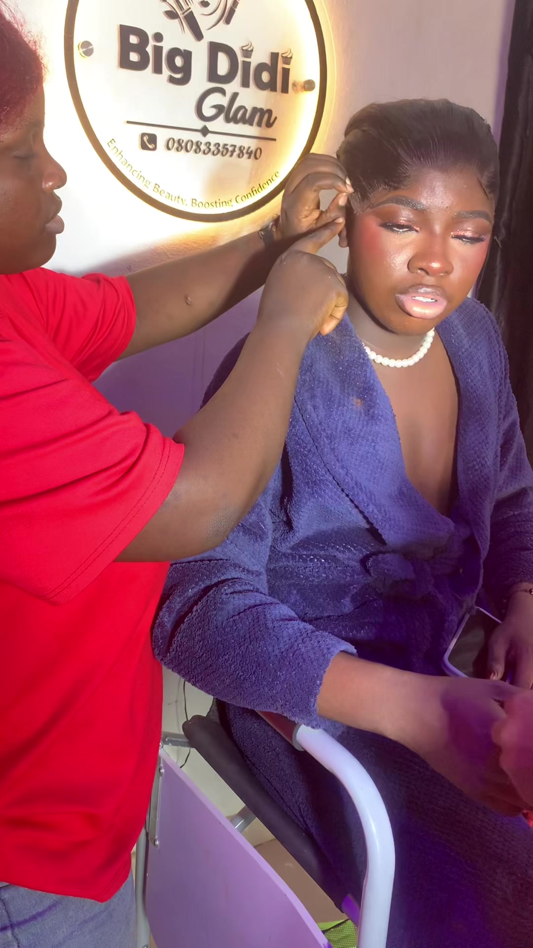 @Makeup artist Didi