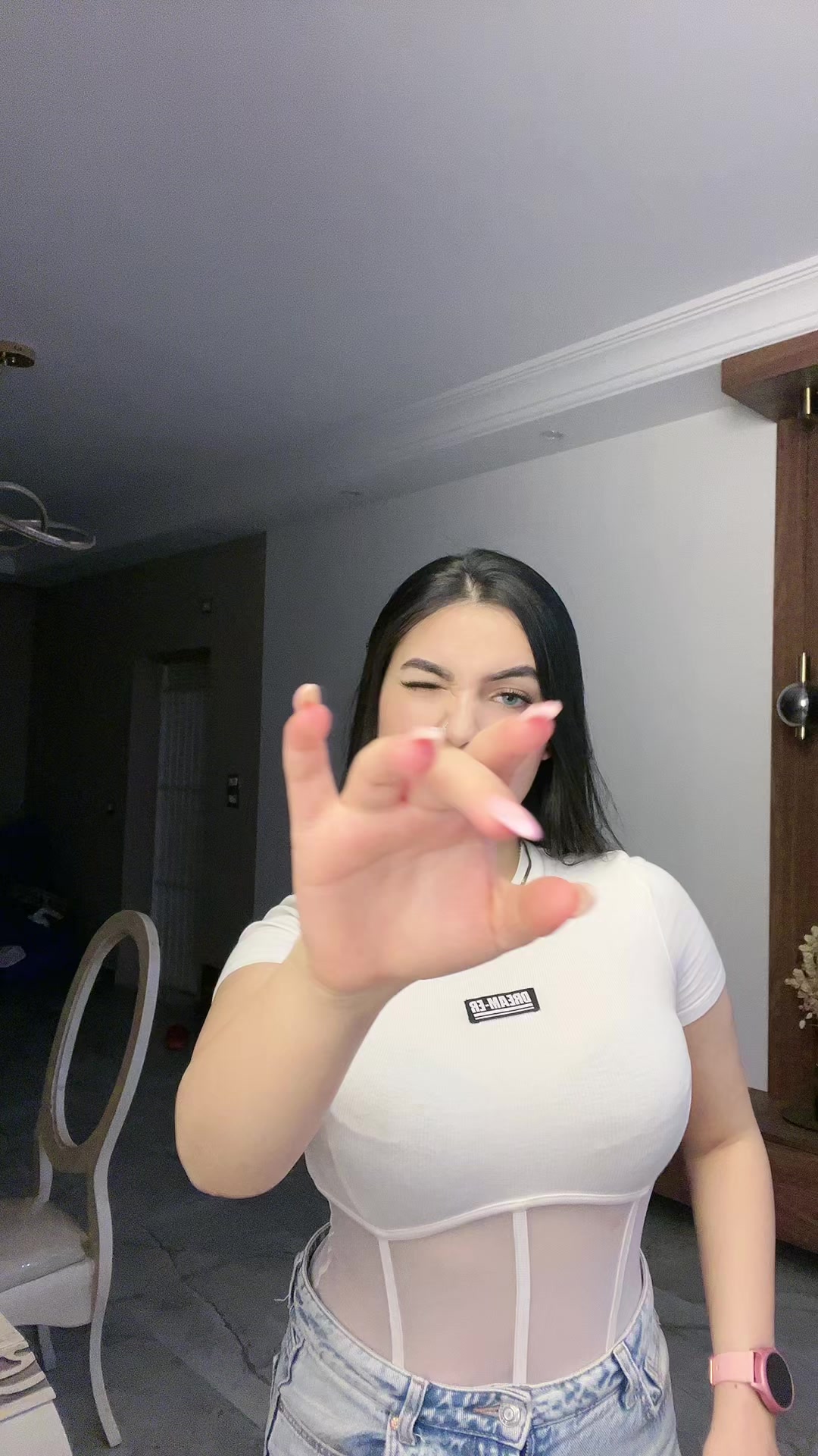 @๐๐ก๐๐ซ๐ง๐๐๐จ๐ฅ๐ข
