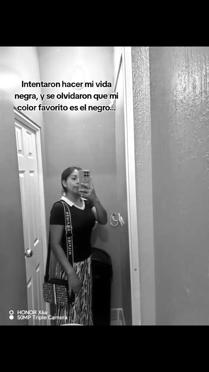 @Elena 📿🎧 🖤