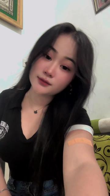 @velicyaa