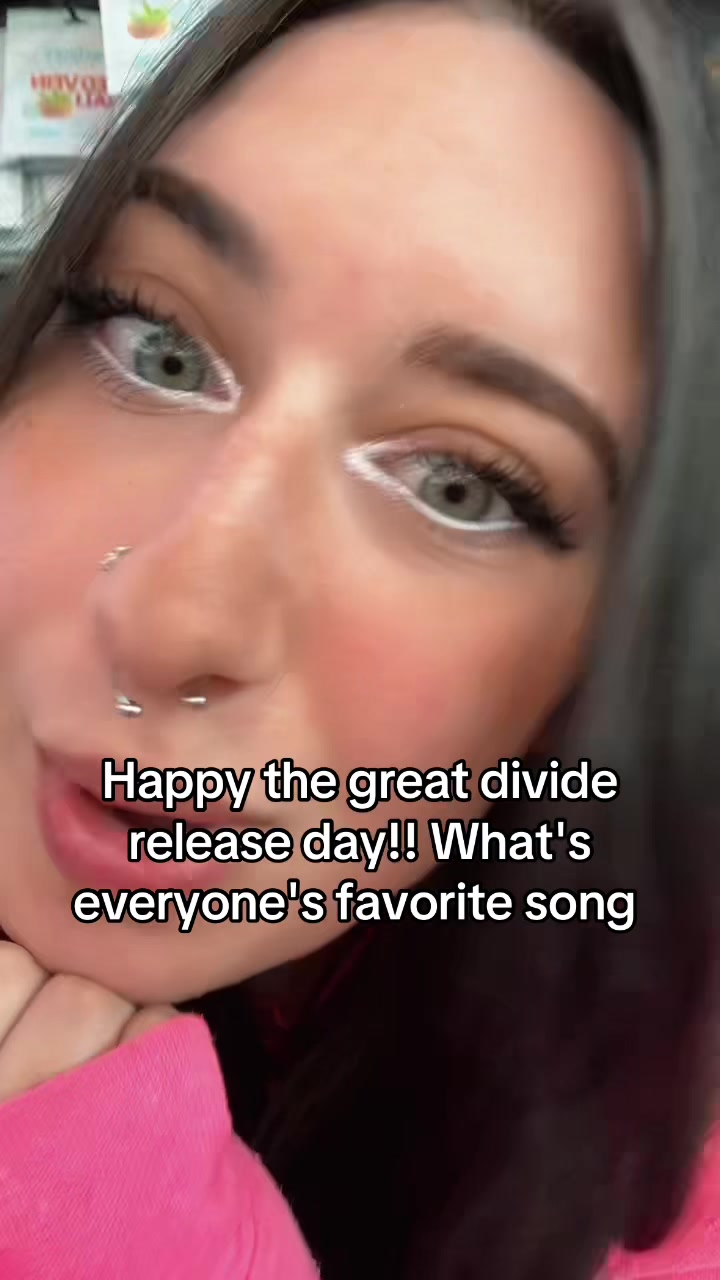@Emileejo_