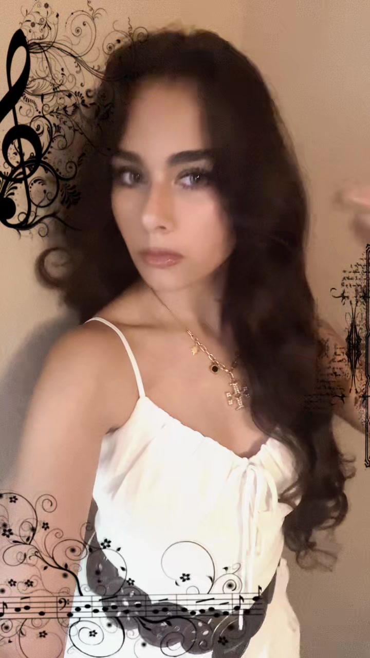 @♔ 𝖇𝖊𝖑𝖑𝖎𝖙𝖆 ♔