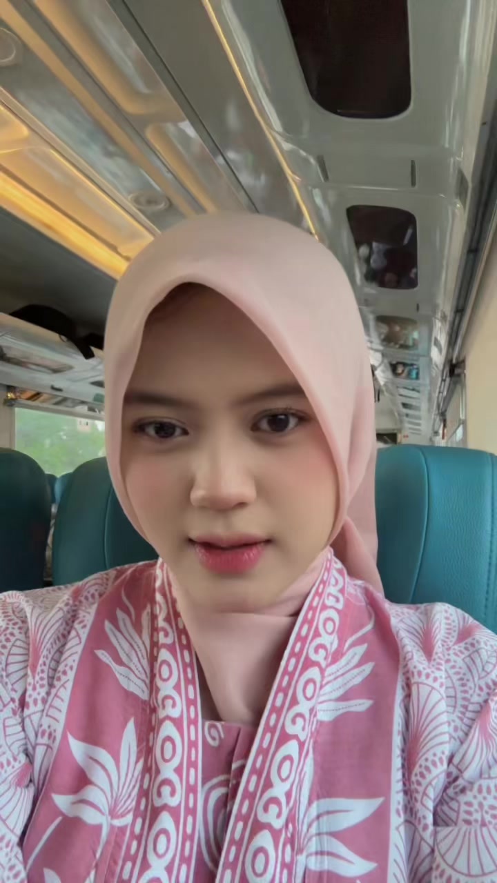 @Tiaraadlma • ig: tiaraadlma