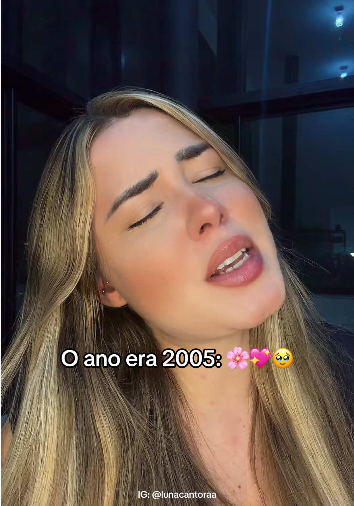 @Luna