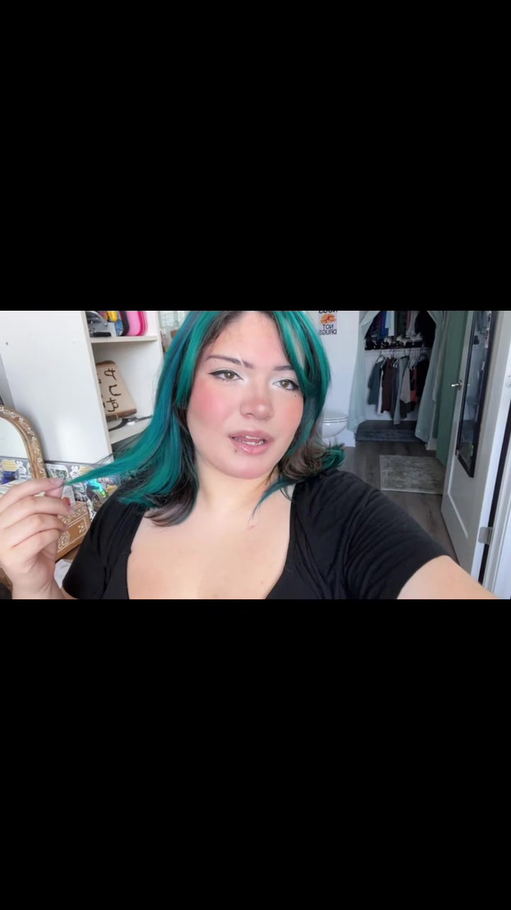 @EggieEli