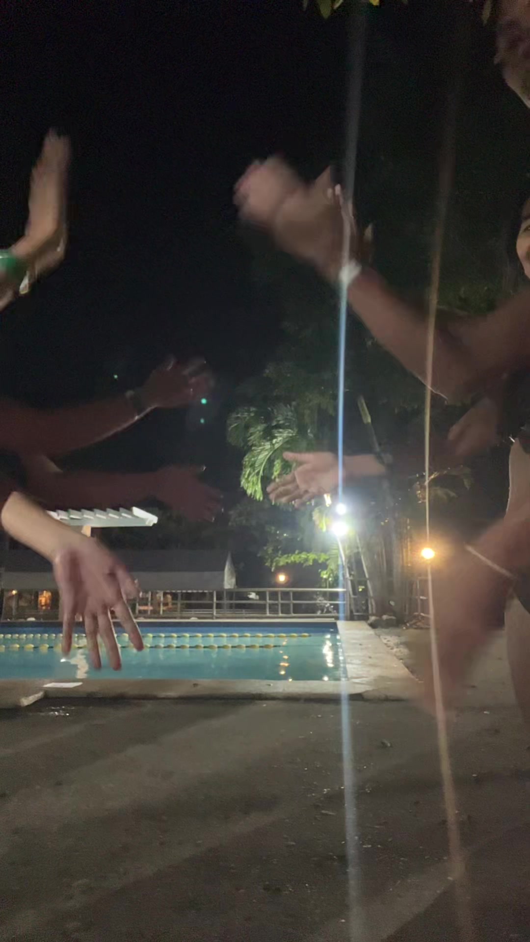 @MRy