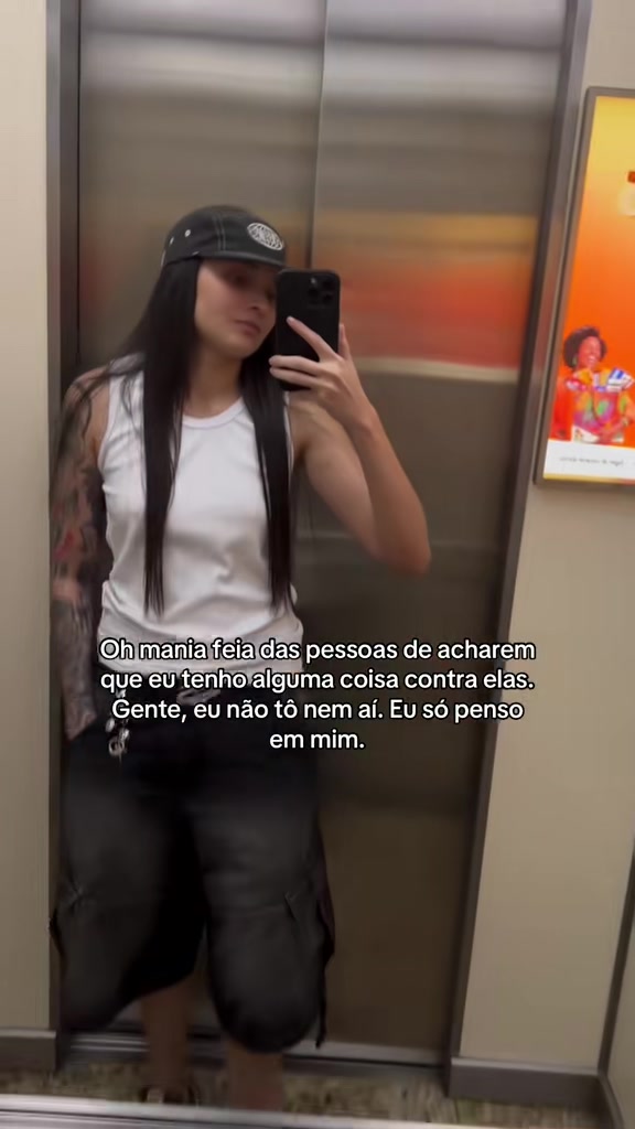 @Victoria Azevedo