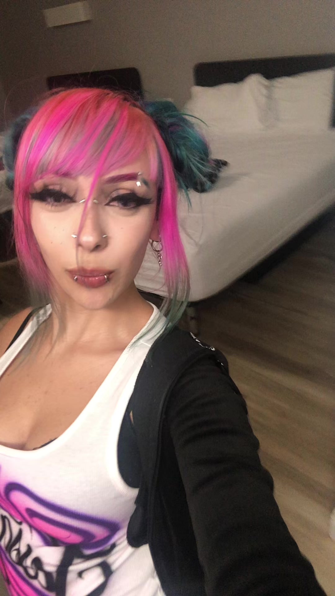 @Jessalyn