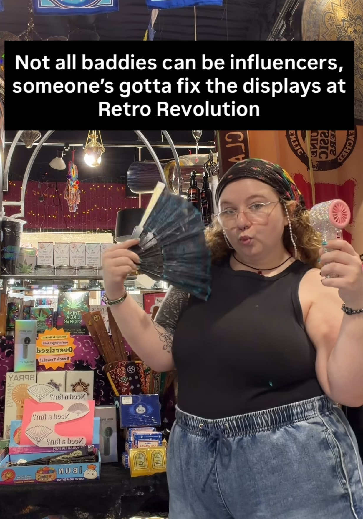 @Retro Revolution