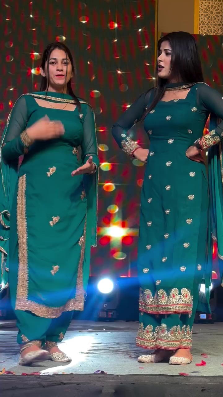 @Aj_Malika011