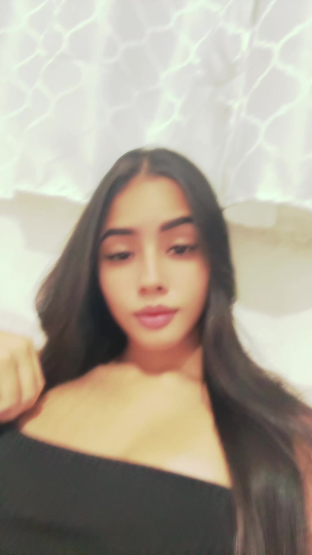 @thaissthefanie_