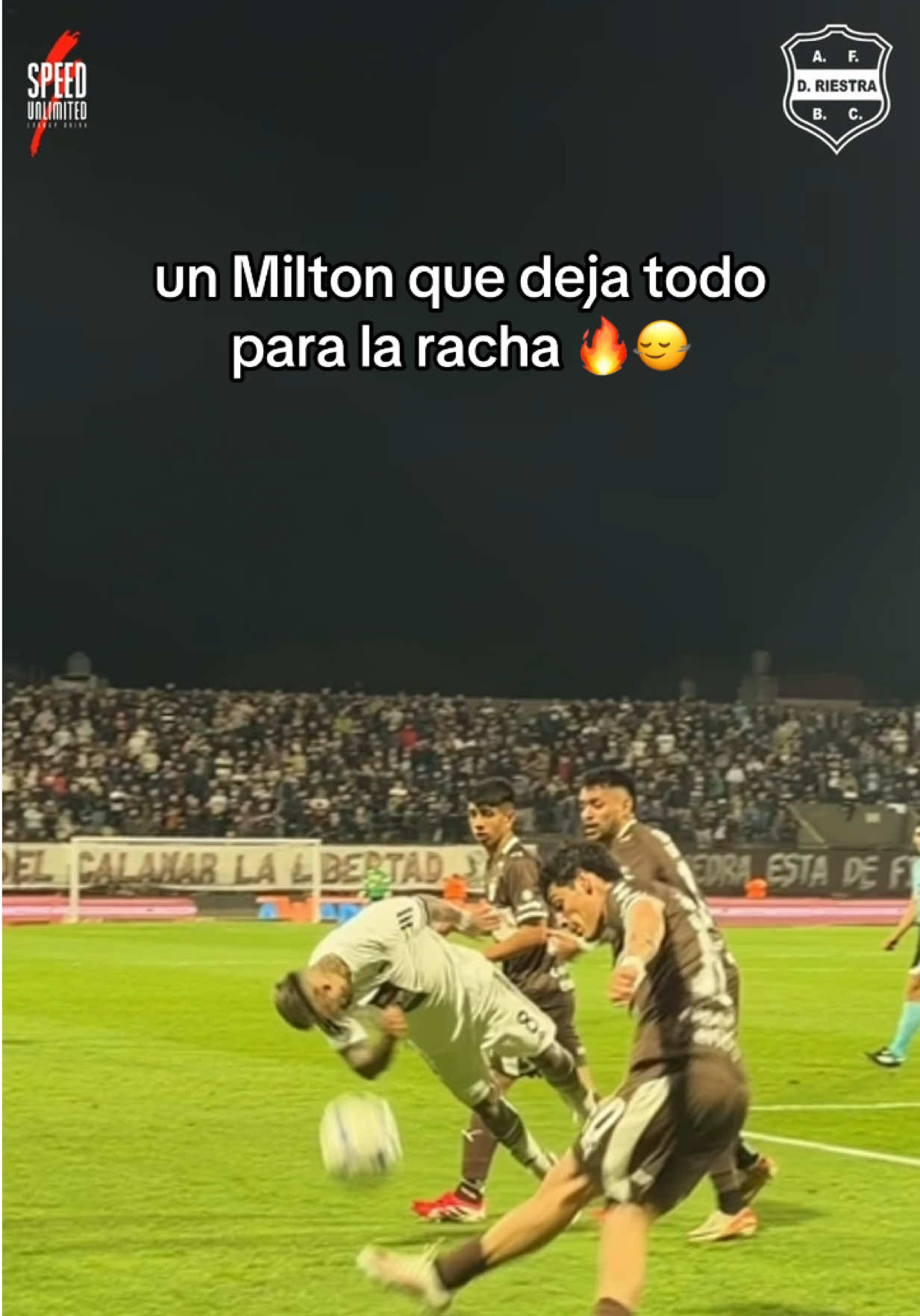 @Deportivo Riestra