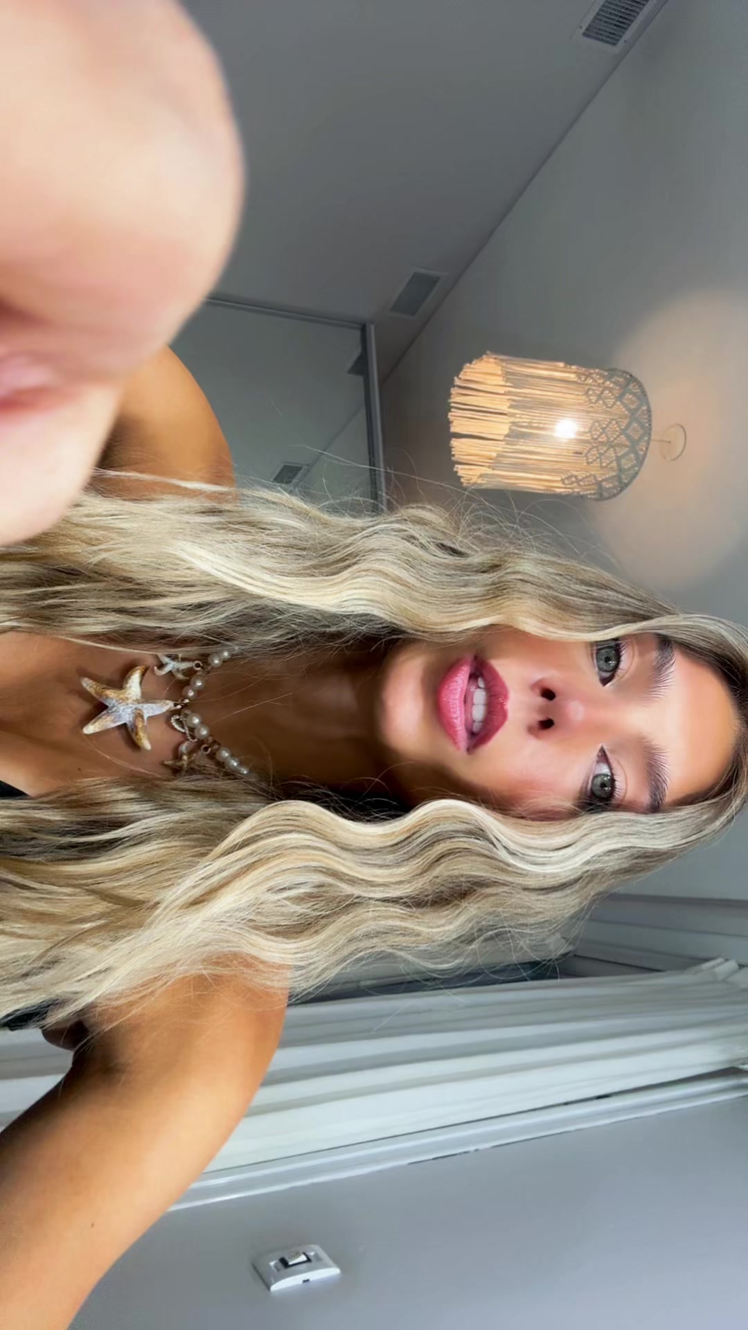 @Abru_