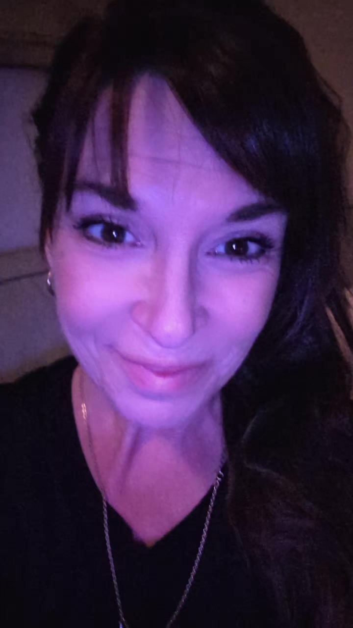 @Karinelumiere