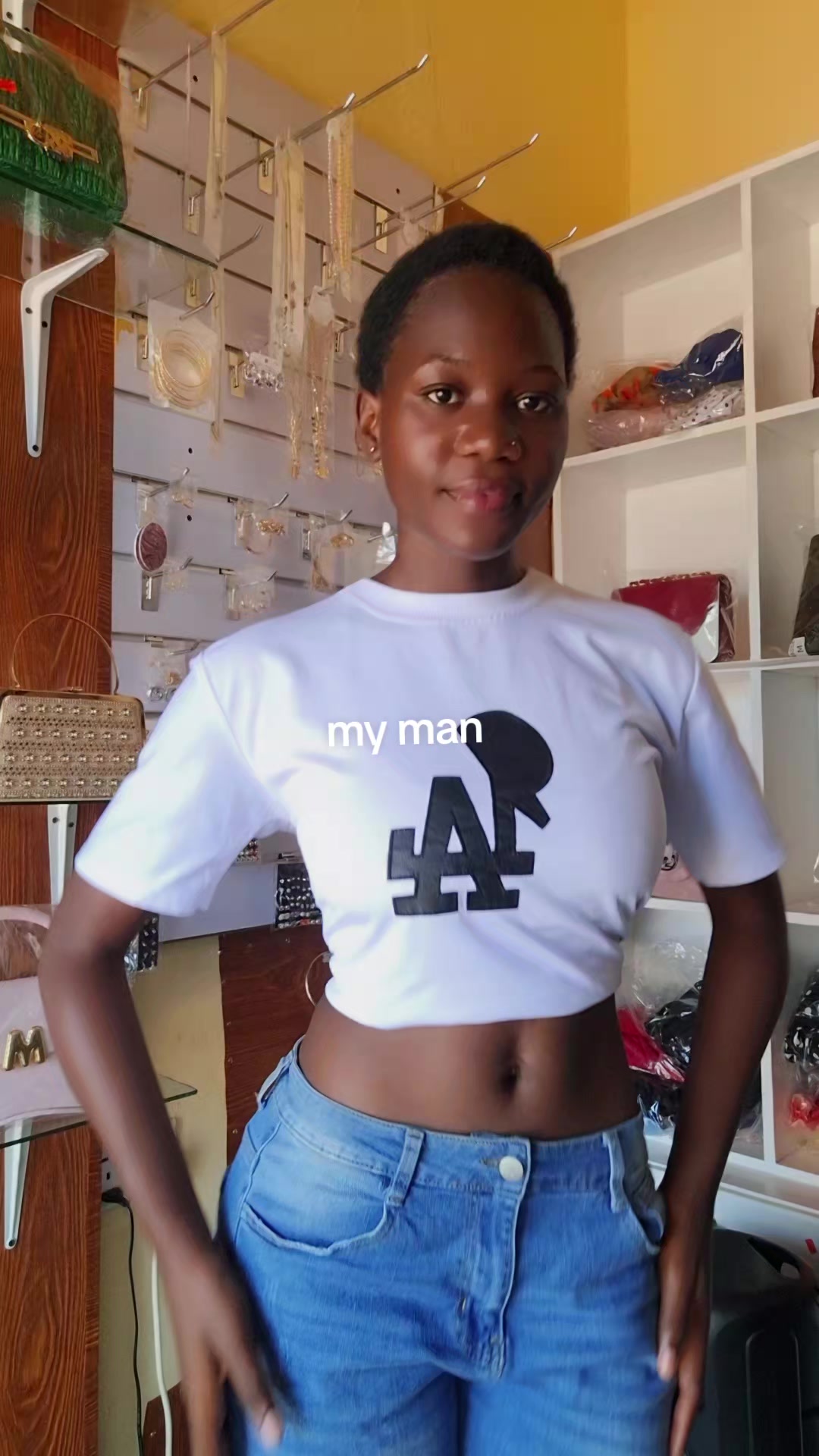 @model trisha 256
