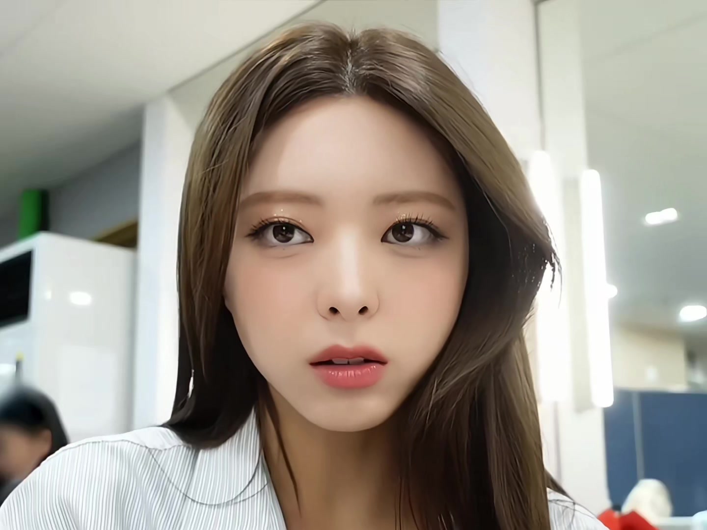 @kiara | 𝕸ꨵׄ𝗢࣭͠𝗧͂𝗧̸͟𝗢⁵