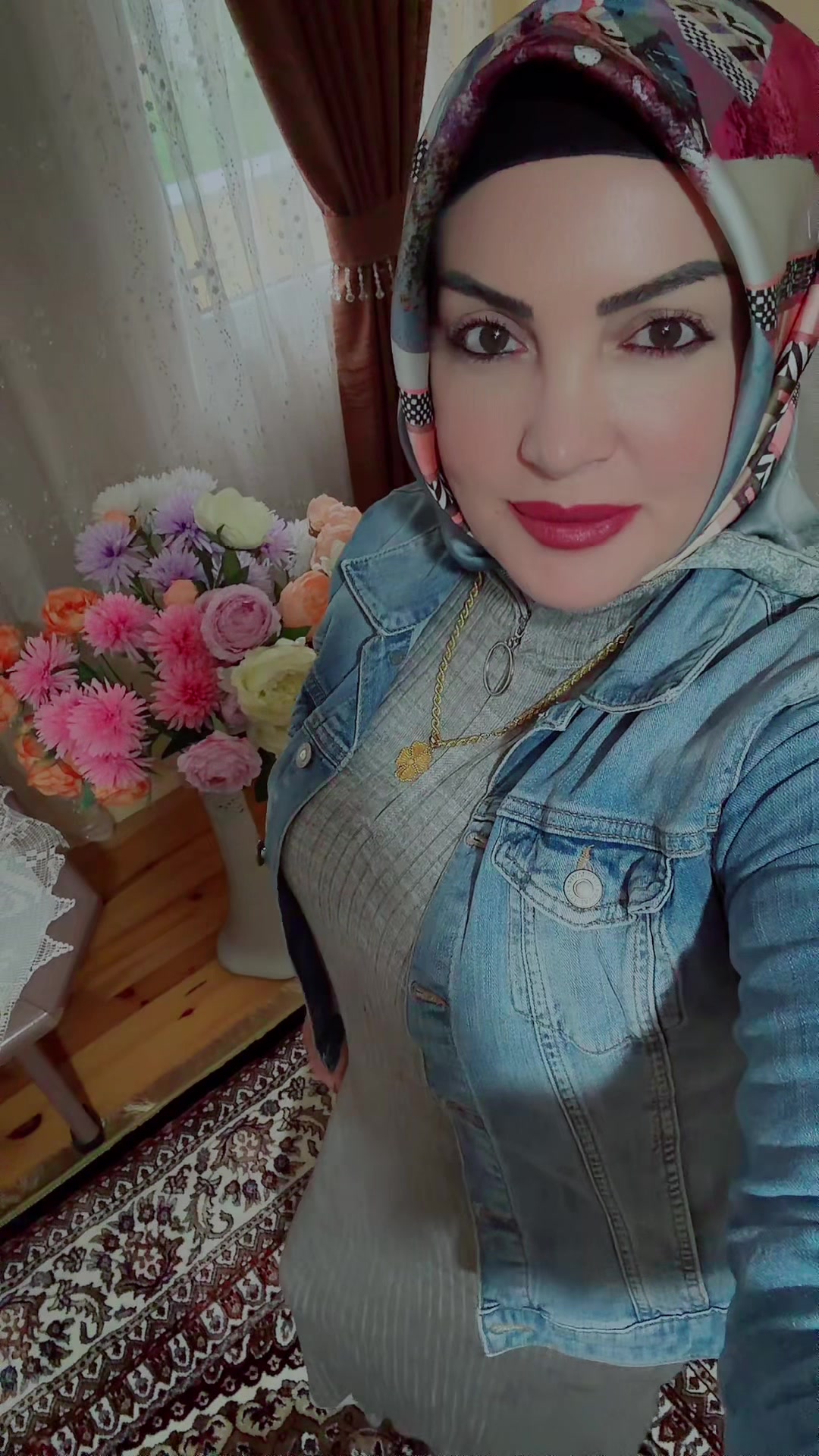 @Asiill ve güzel kadın🌹