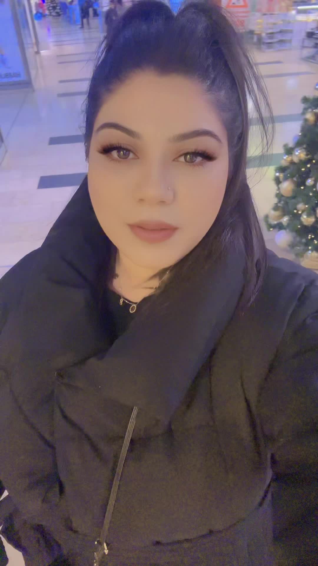 @Çiçek Angelova