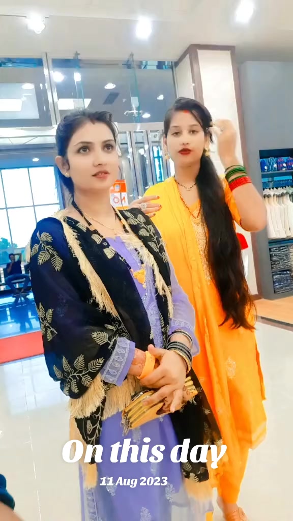 @🇳🇵Nitya Chaudhary😘🇸🇨