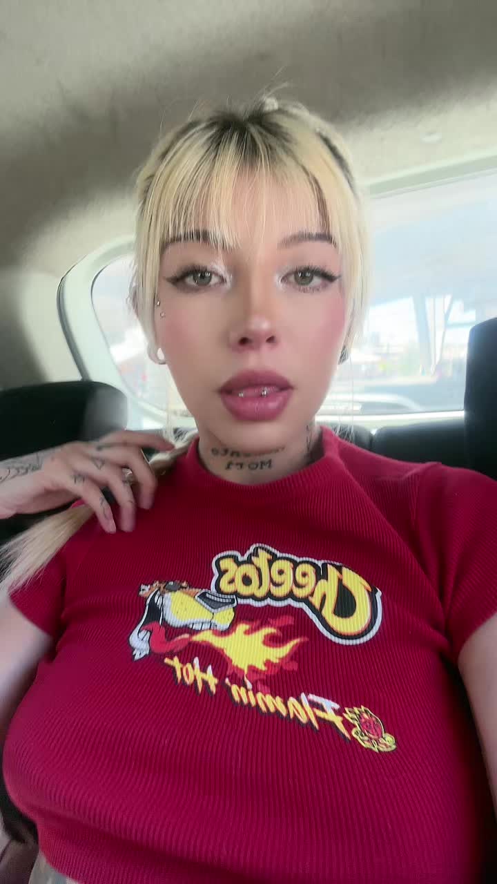 @𝔖𝔥𝔞𝔦𝔢𝔩 𝔇𝔞𝔳𝔞𝔩𝔬𝔰