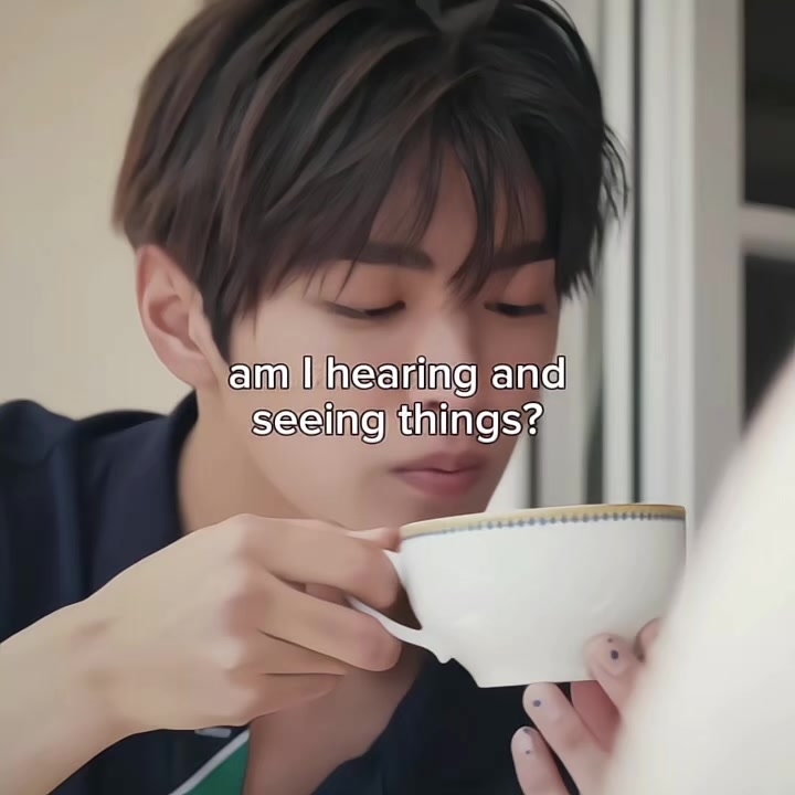 @keonho's left thick eyebrow