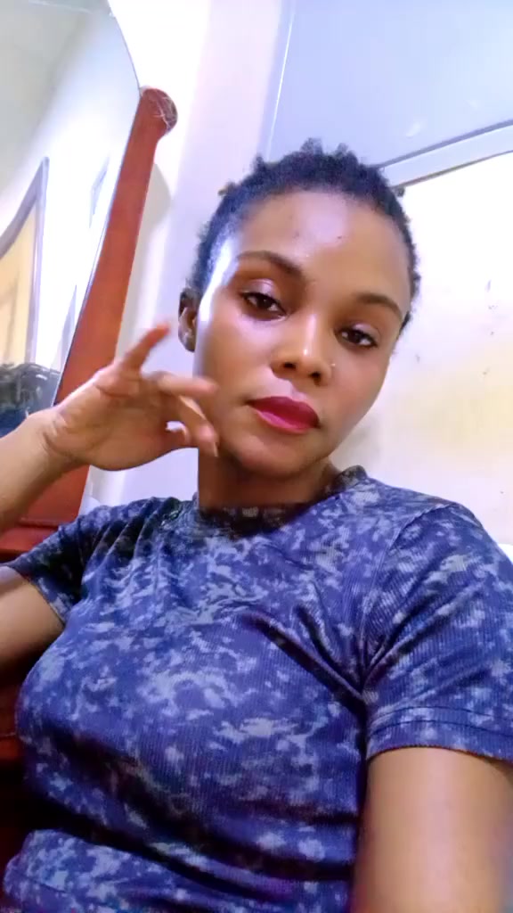 @happy gal 256