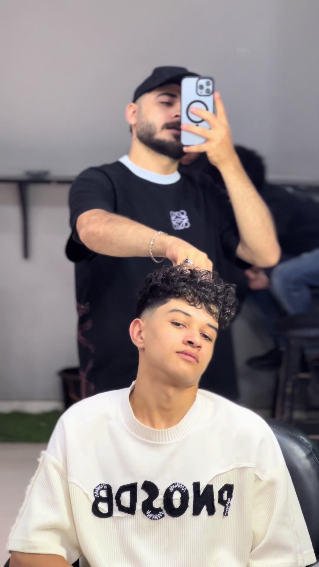 @ZEUS BARBERSHOP