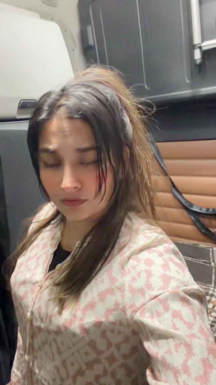 @Officialjeeti