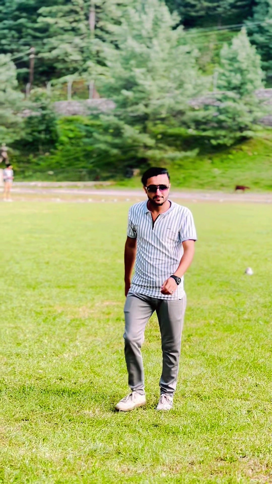 @Mr_ Zeeshan077