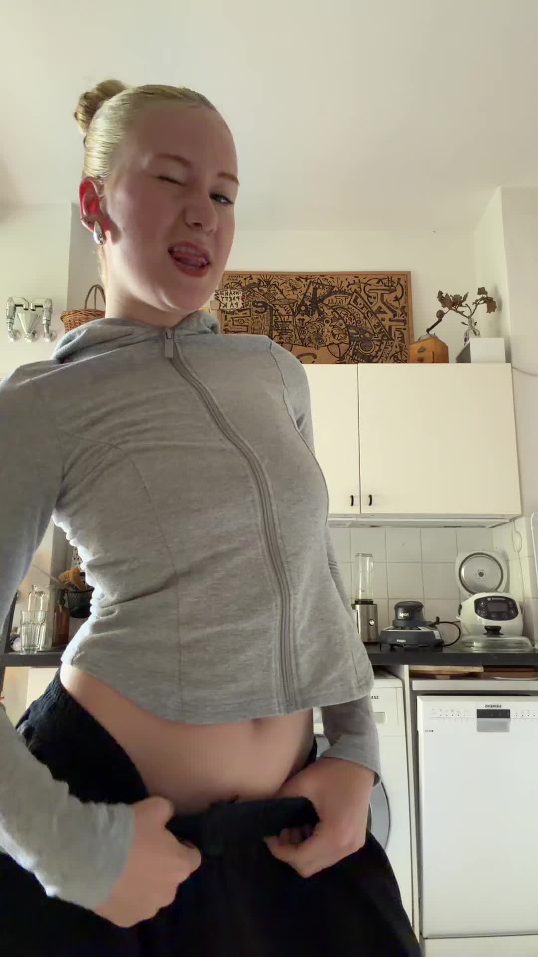 @sashabjoerk_