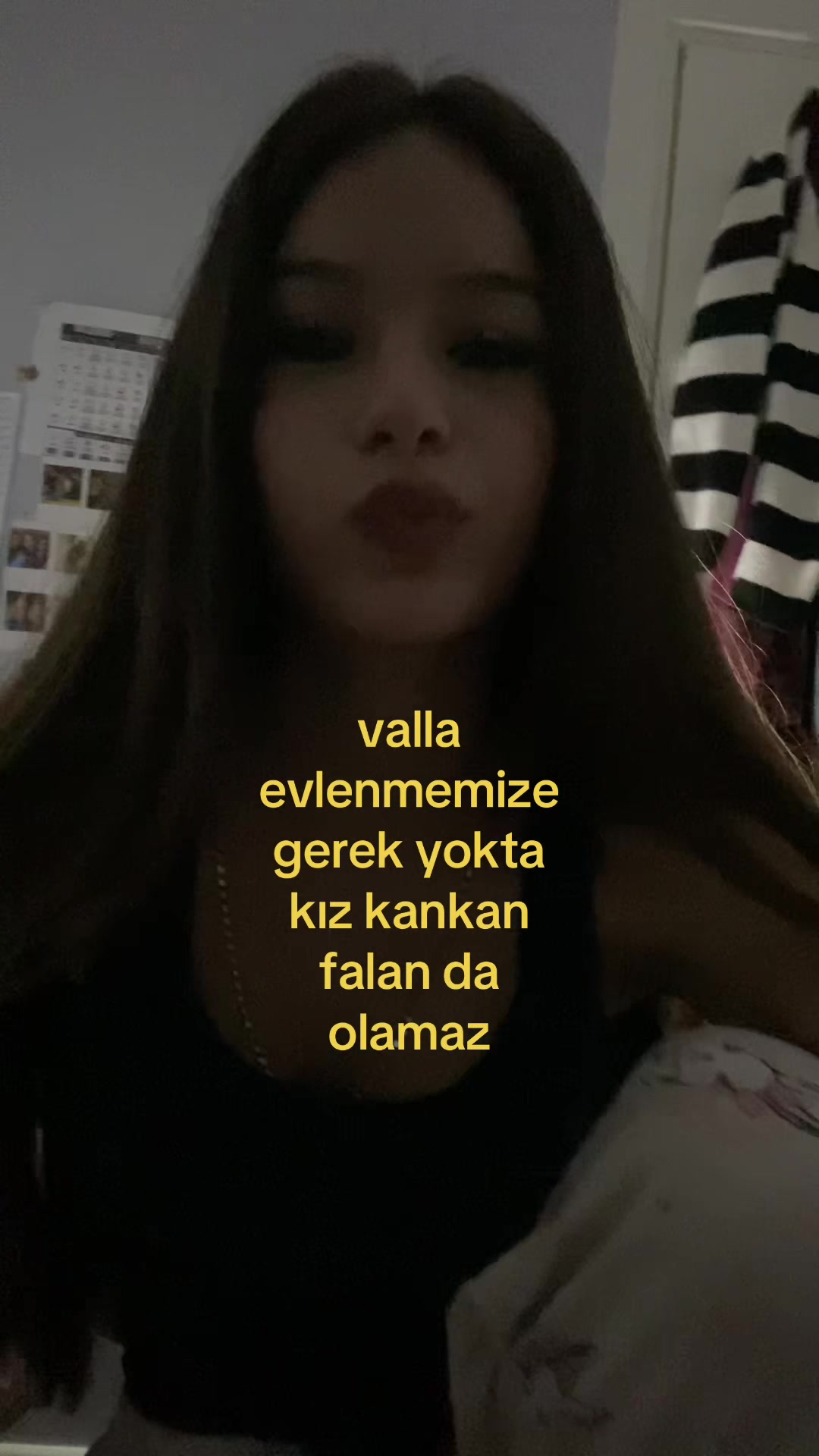@lola