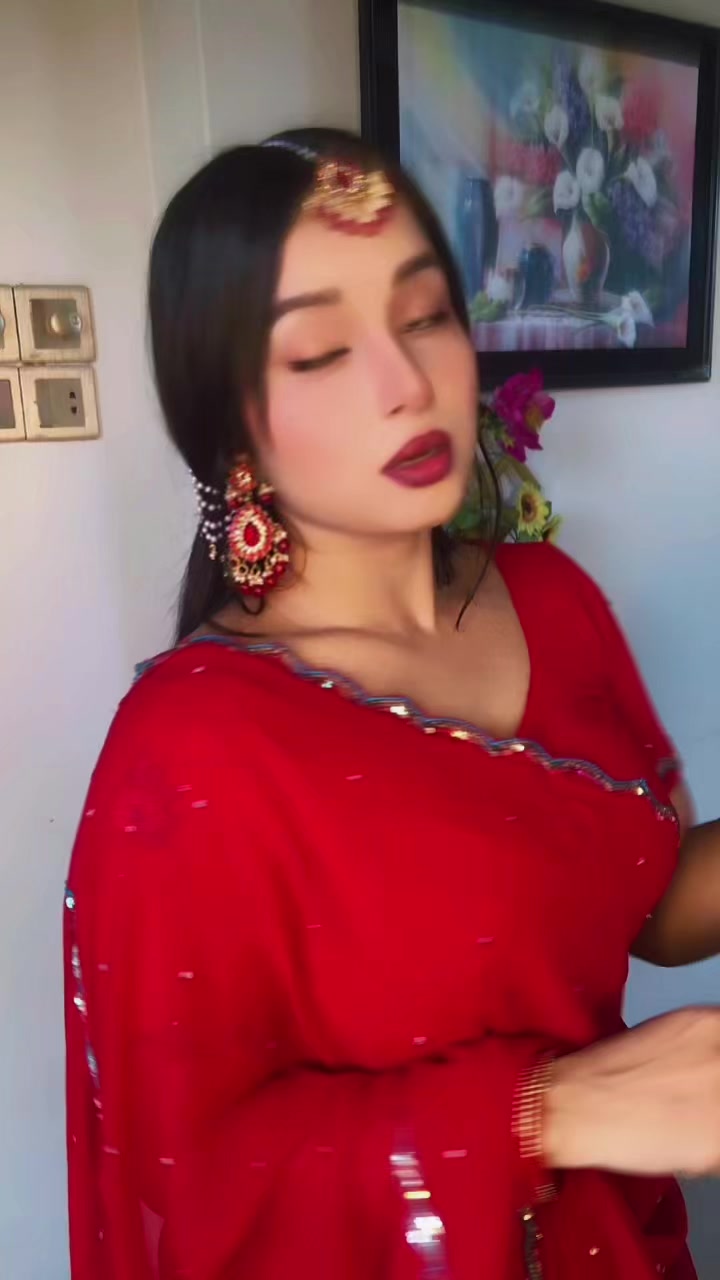 @Nusrat Razkonna
