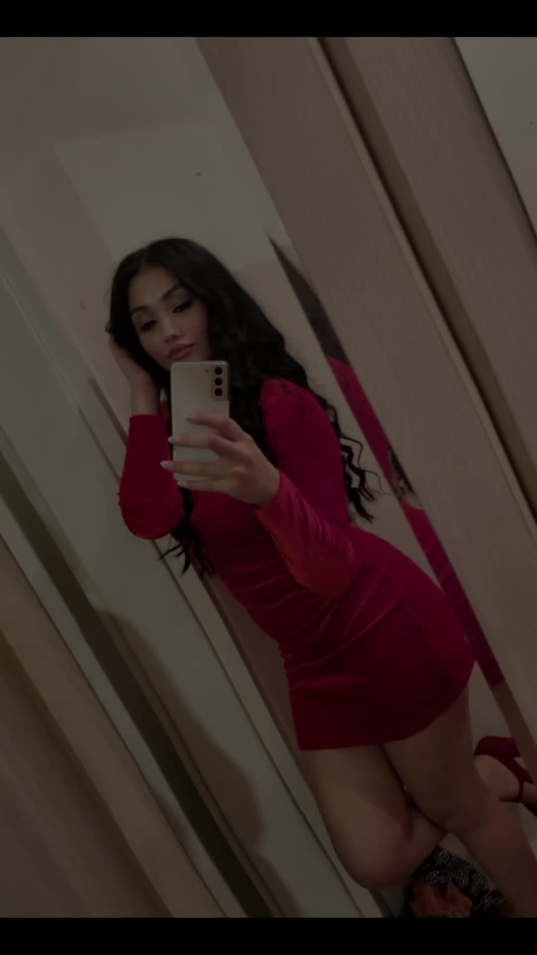 @karlascumpika
