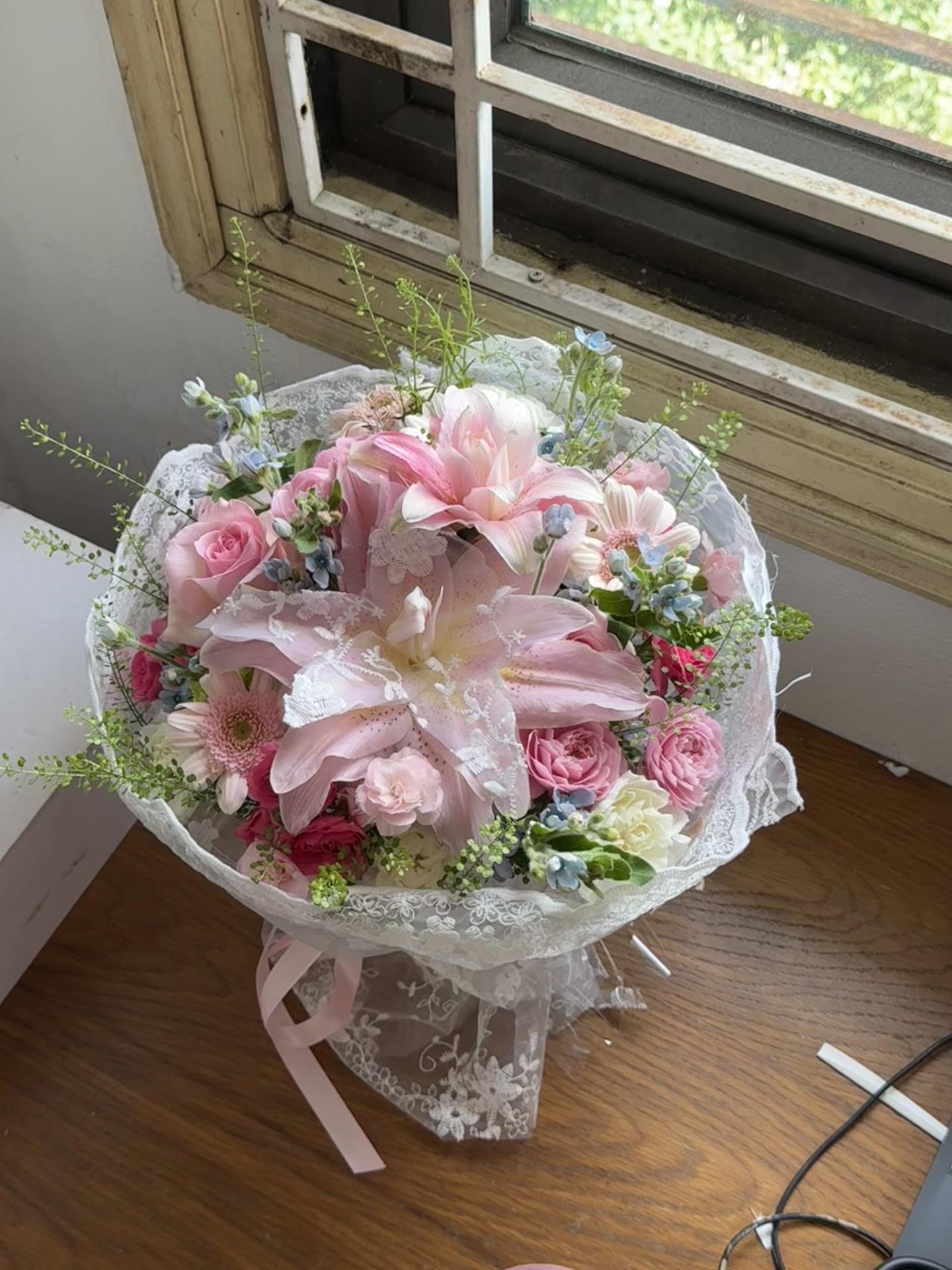 @Ỏn Ẻn