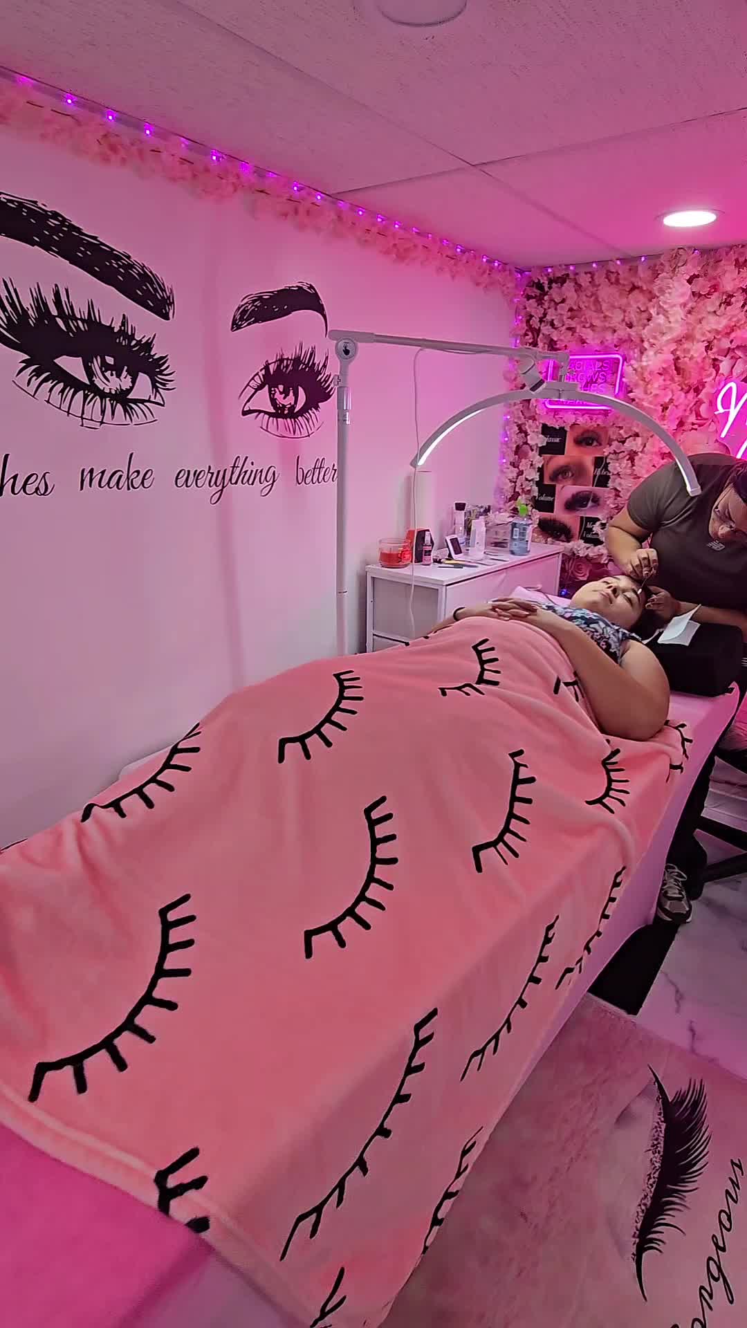 @Maidelys Dago Nail Sal&oacute;n