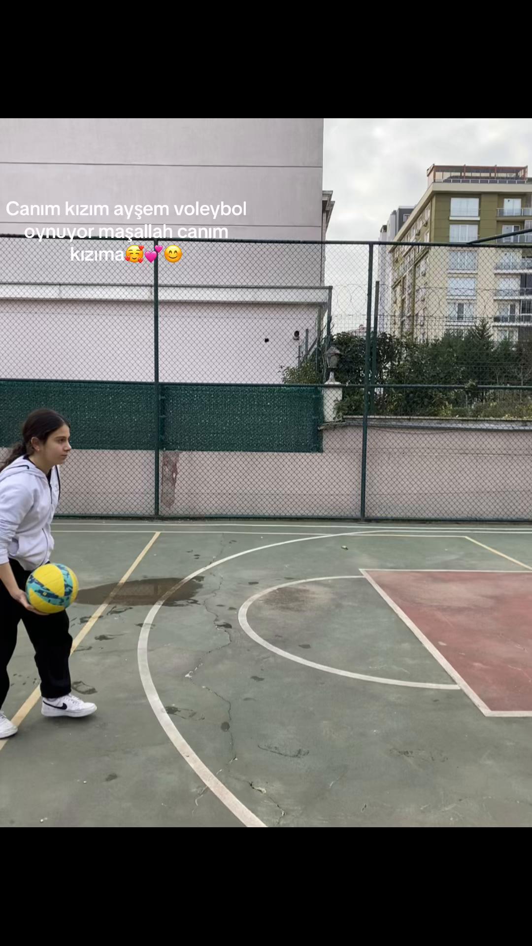 @ZeynepelaaAyseeFarrkEttmee😝