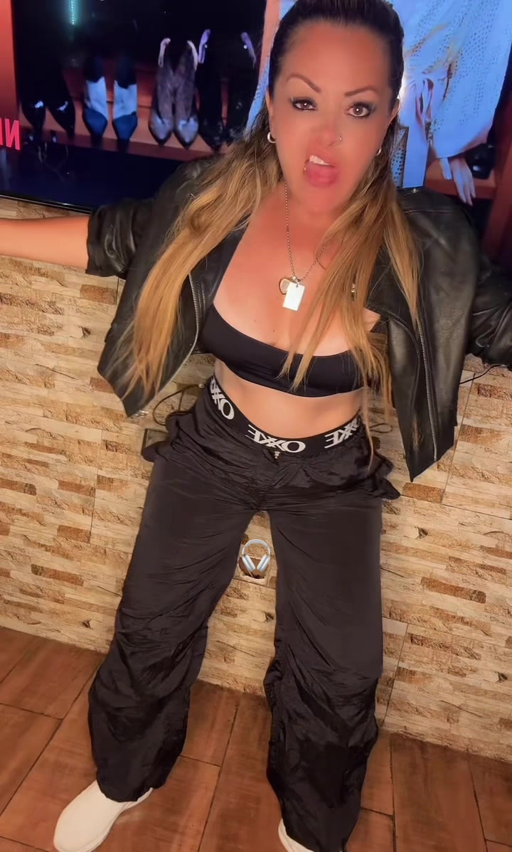 @Mau zumbao🖤🐼🖤🐧