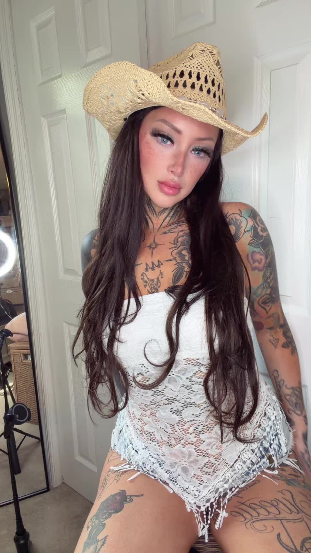 @nikkispiderbaby