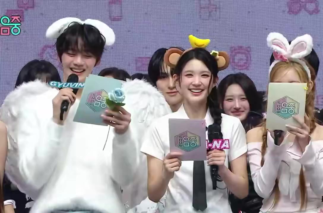 @🐶🌻🐺