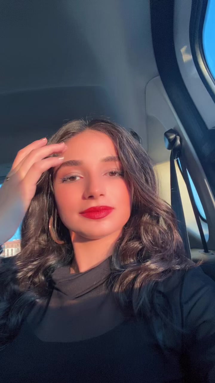 @Feryalergin