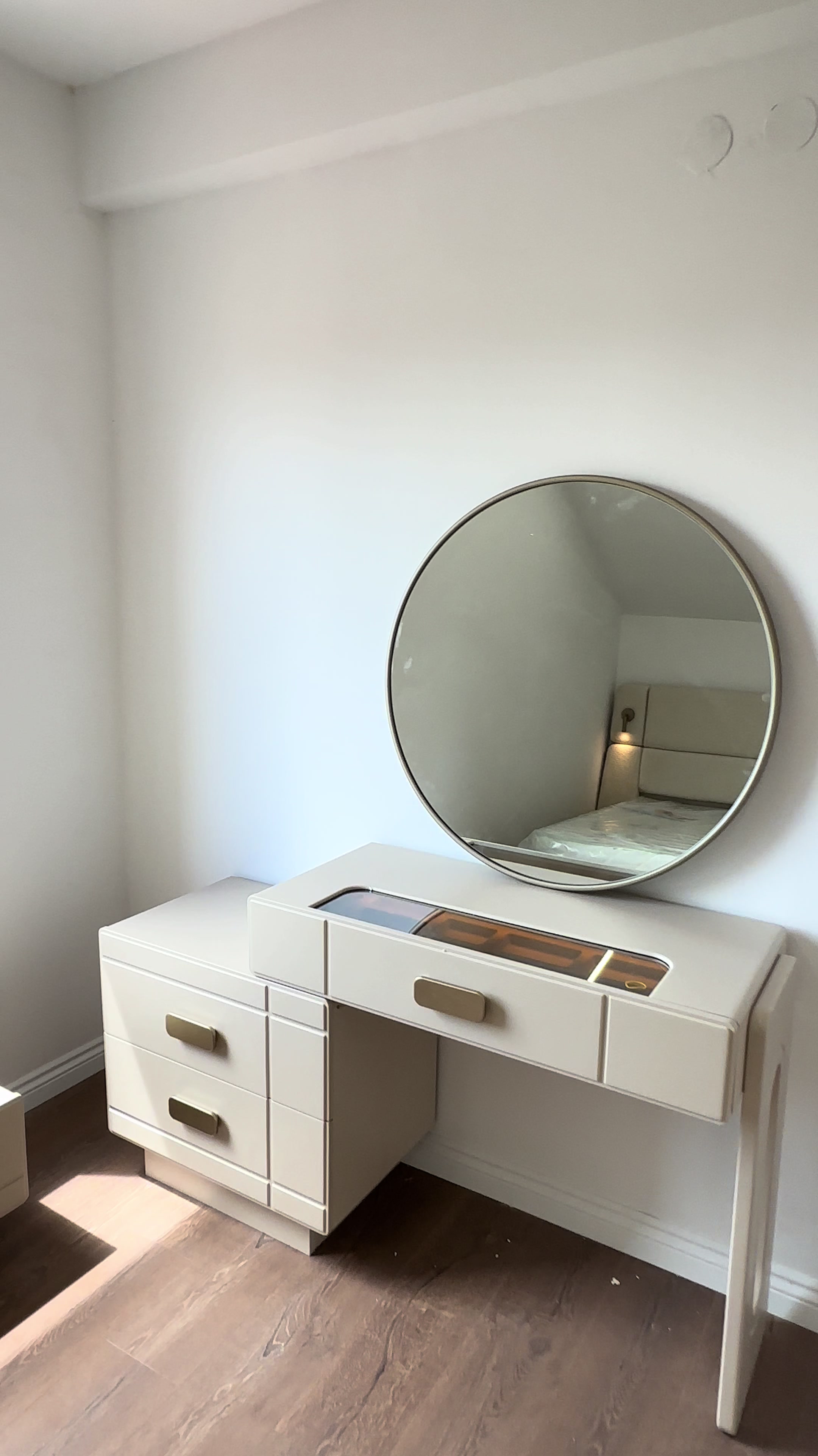 @Mobilje Home Decor