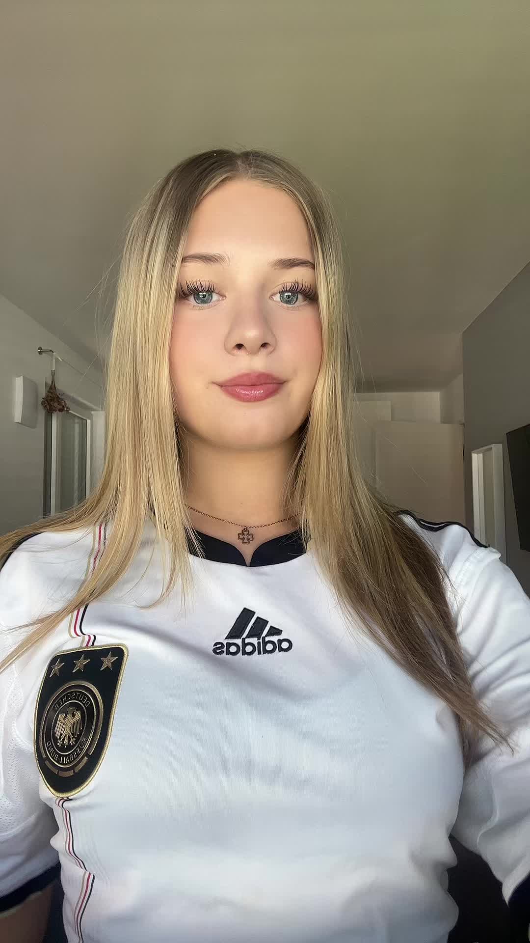 @𝑚𝑖𝑎🪽